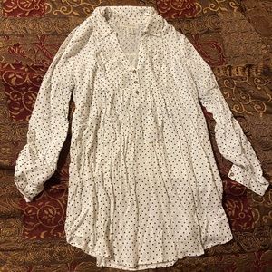 Motherhood Maternity White and Black polka dot Blouse (XS)